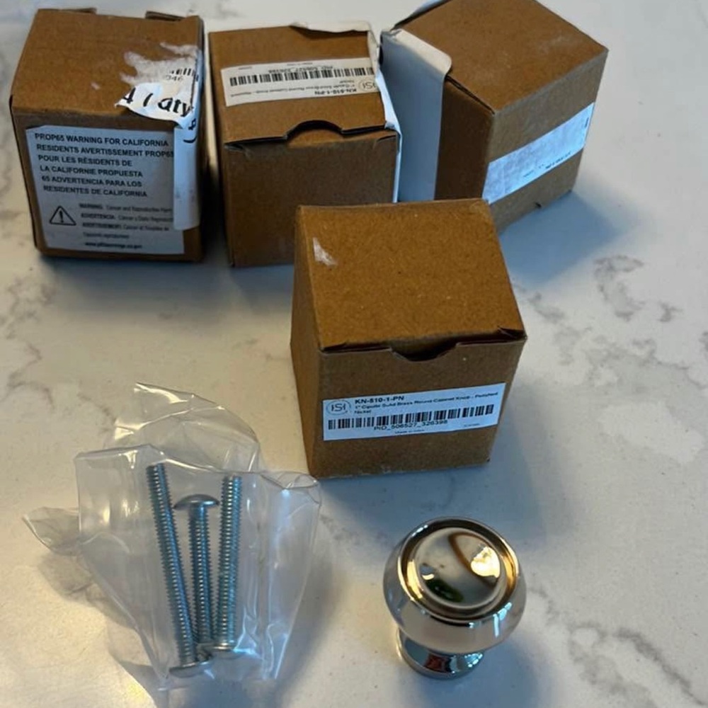 Set of 4 polished nickel knobs